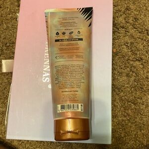 Coco Paradise, Bath and body Works ultimate hydration body cream with Shea butte